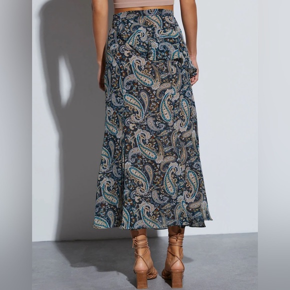 NWT Palisades Paisley Diagonal Tiered Maxi Skirt &  Tie Top Size XS LAST ONE!! - Picture 5 of 10